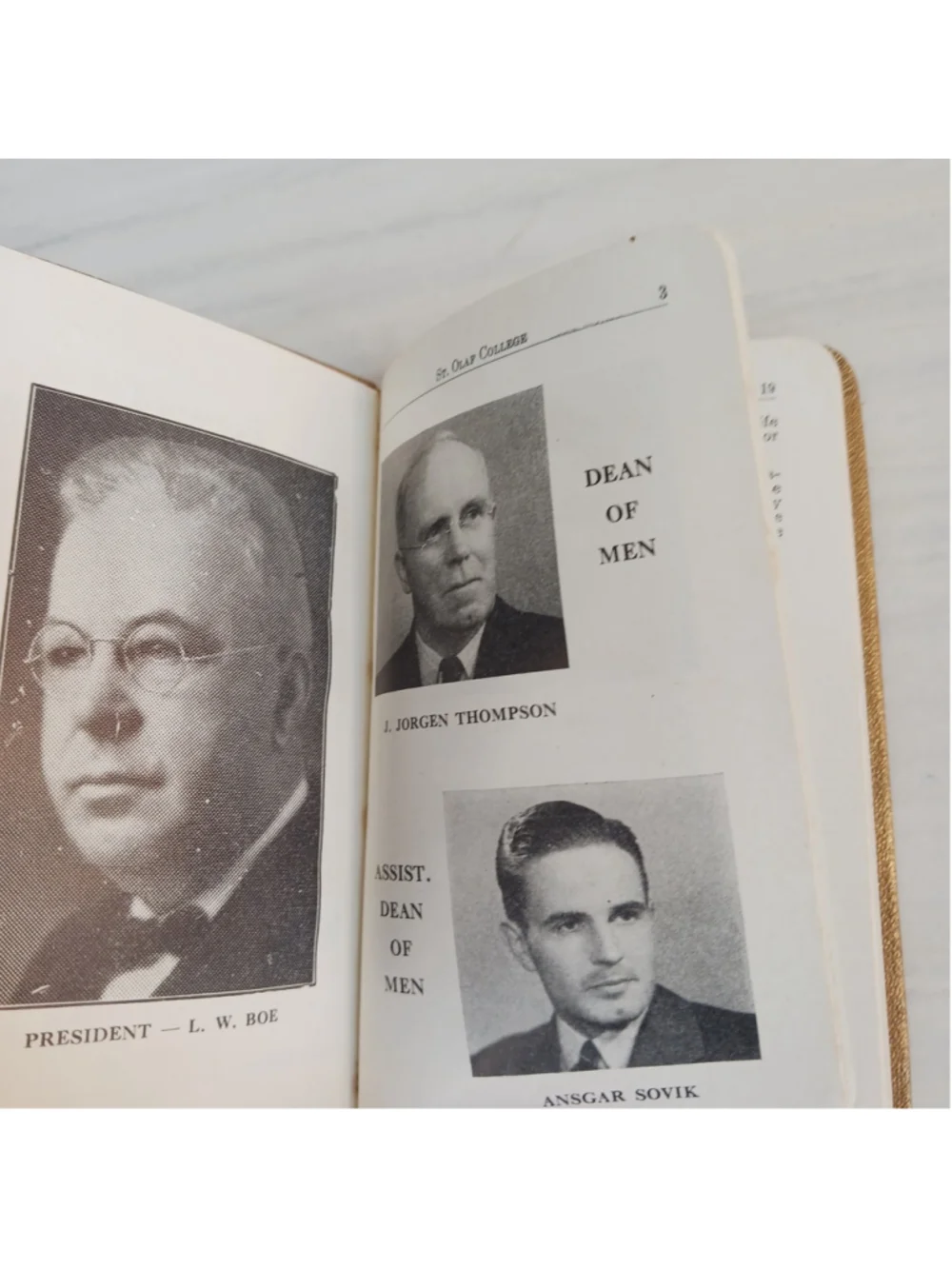 VTG St. Olaf College Handbook President L. W. Boe 1918-1942 Northfield MN Gold